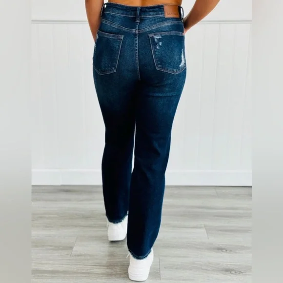 NWT - Judy Blue - High Waist Straight Leg Distressed Jeans - Woman's Size 16W - Picture 2 of 6